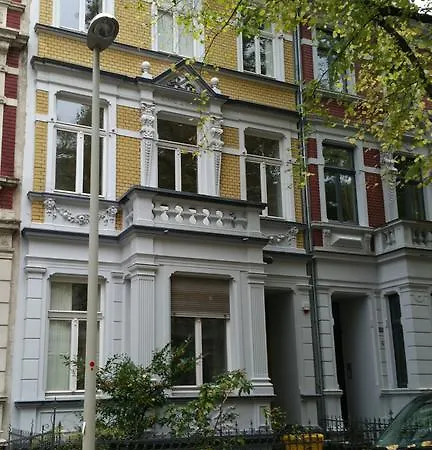 Blues & Chutney Oda ve Kahvaltı Bonn